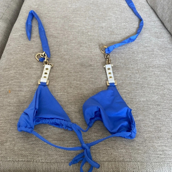 Beach bunny bronze leather and gold chain triangle top bikini size large blue - Picture 13 of 15